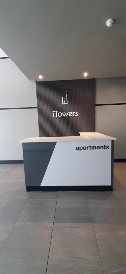 Urban Awe Apartment- Itowers 18Th Floor Gaborone Ngoại thất bức ảnh