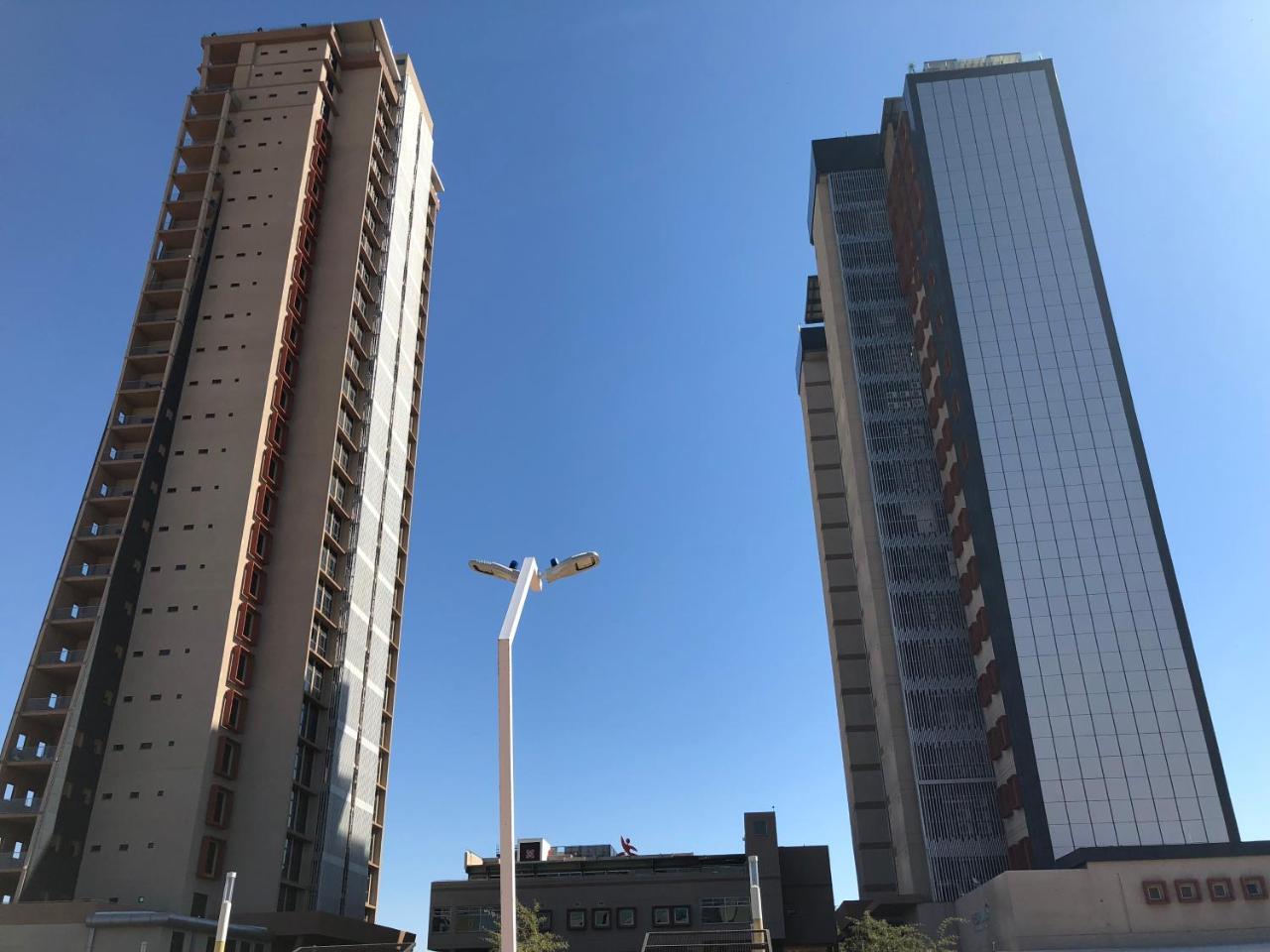 Urban Awe Apartment- Itowers 18Th Floor Gaborone Ngoại thất bức ảnh
